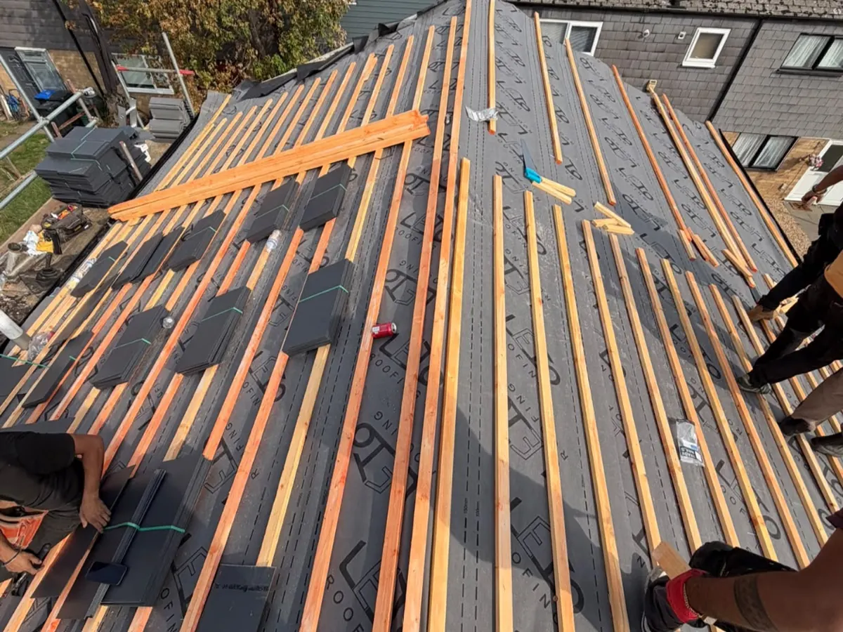 2. Battens fixed – re-roof by Stratton Roofing